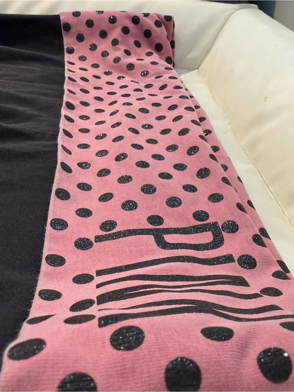 PINK Victoria's Secret Yoga foldover Capri Leggings in Black and Pink
